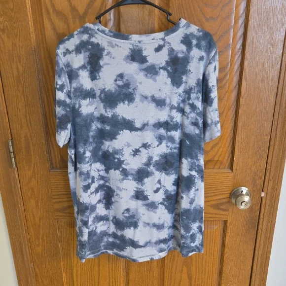 Maternity Tie-Dye 'mama' Short Sleeve Tee - Picture 4 of 4
